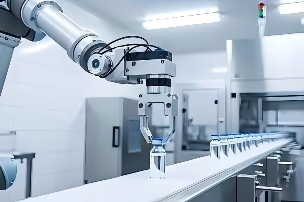 Home Robotic vial handling on an aseptic filling line